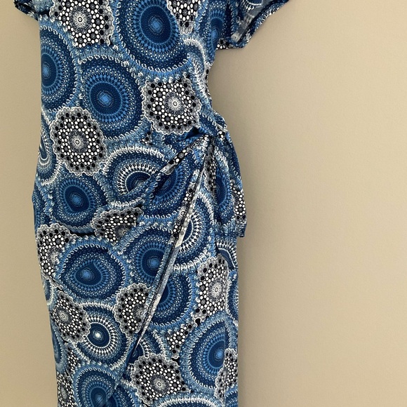 Sami + Jo, patterned midi dress - Picture 4 of 8